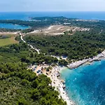 فيلة Complex Of 2 Olivia-marisol With 2 Private Pools For Up To 20 Persons, 200m From The