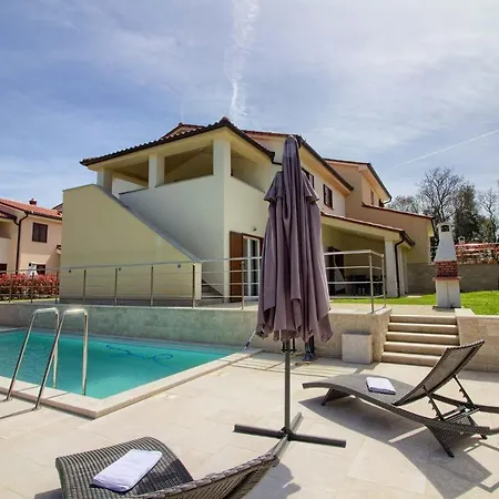 Complex Of 2 Olivia-marisol With 2 Private Pools For Up To 20 Persons, 200m From The 빌라