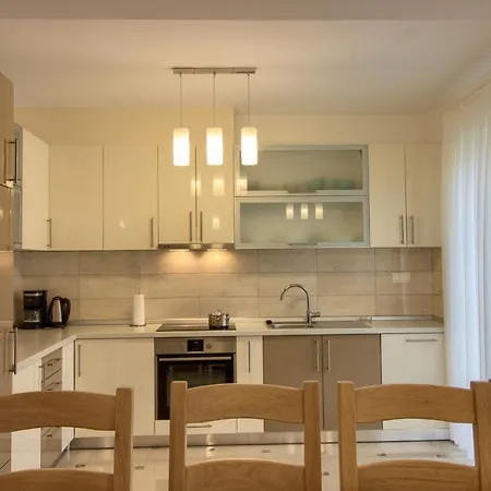 Complex Of 2 Olivia-marisol With 2 Private Pools For Up To 20 Persons, 200m From The