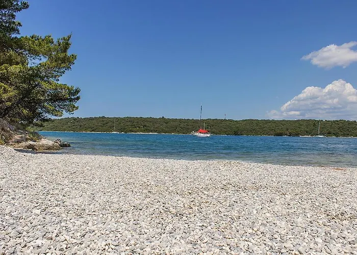 Complex Of 2 Olivia-marisol With 2 Private Pools For Up To 20 Persons, 200m From The