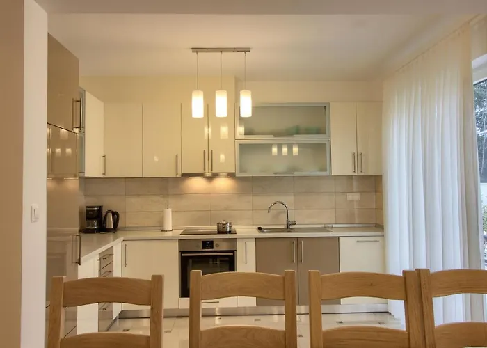 Complex Of 2 Olivia-marisol With 2 Private Pools For Up To 20 Persons, 200m From The