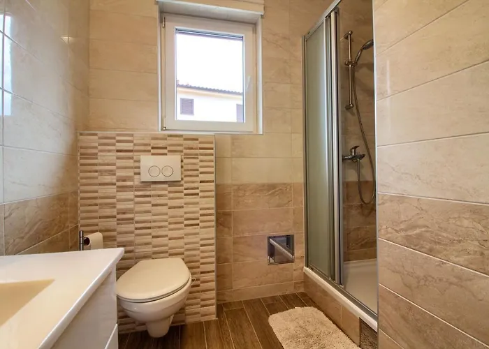 Complex Of 2 Olivia-marisol With 2 Private Pools For Up To 20 Persons, 200m From The